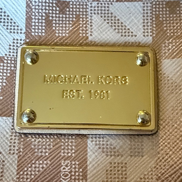 Michael Kors Jet Set Large Checkerboard Crossbody in rose gold - Picture 2 of 9